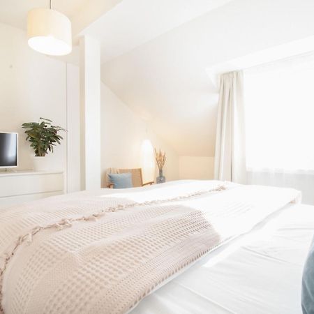 Loewe Apartment Blau Нойхаузен-ам-Райнфалль Экстерьер фото